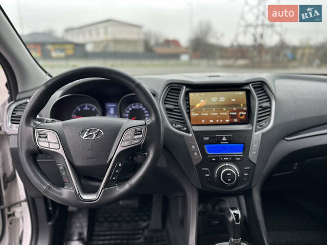 Білий Хендай Санта Фе, об'ємом двигуна 2.2 л та пробігом 124 тис. км за 18700 $, фото 79 на Automoto.ua