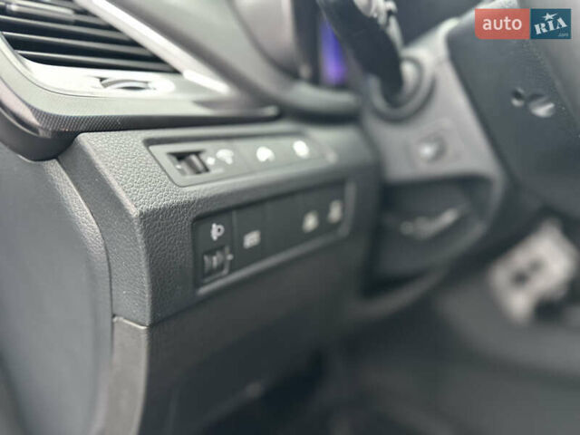 Білий Хендай Санта Фе, об'ємом двигуна 2.2 л та пробігом 124 тис. км за 18700 $, фото 47 на Automoto.ua