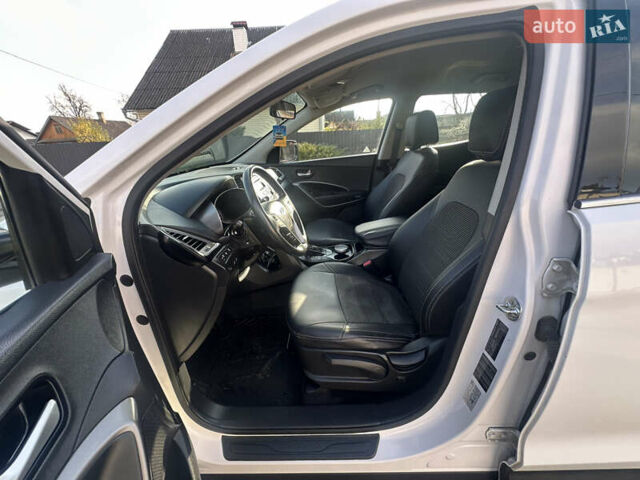 Белый Хендай Санта Фе, объемом двигателя 2.2 л и пробегом 123 тыс. км за 17300 $, фото 55 на Automoto.ua