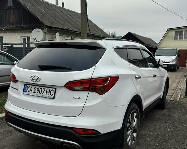 Белый Хендай Санта Фе, объемом двигателя 2.36 л и пробегом 193 тыс. км за 16800 $, фото 7 на Automoto.ua