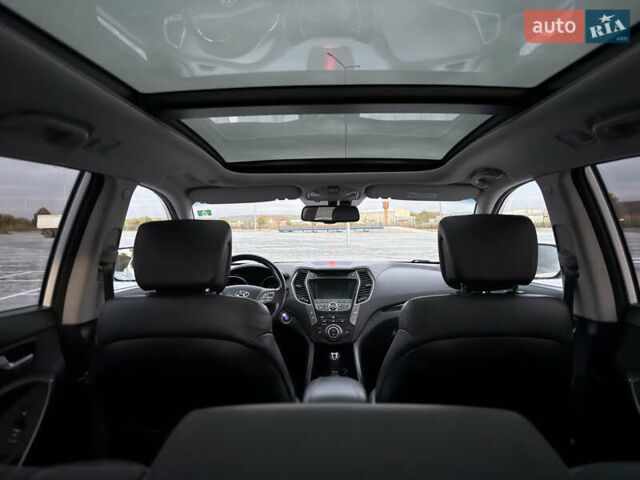 Белый Хендай Санта Фе, объемом двигателя 2.2 л и пробегом 184 тыс. км за 17399 $, фото 32 на Automoto.ua