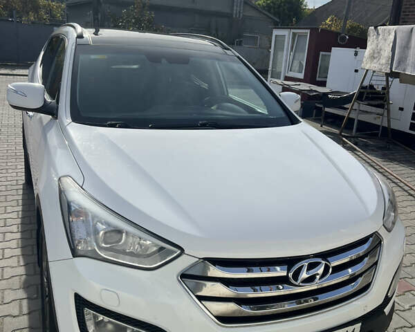 Белый Хендай Санта Фе, объемом двигателя 2.2 л и пробегом 206 тыс. км за 16000 $, фото 3 на Automoto.ua