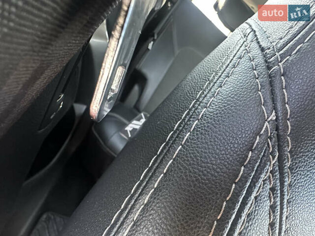 Белый Хендай Санта Фе, объемом двигателя 2.2 л и пробегом 123 тыс. км за 17300 $, фото 52 на Automoto.ua