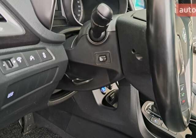 Белый Хендай Санта Фе, объемом двигателя 2 л и пробегом 183 тыс. км за 17300 $, фото 9 на Automoto.ua