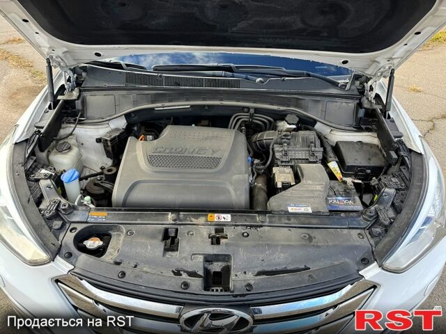 Білий Хендай Санта Фе, об'ємом двигуна 2.2 л та пробігом 66 тис. км за 20800 $, фото 8 на Automoto.ua