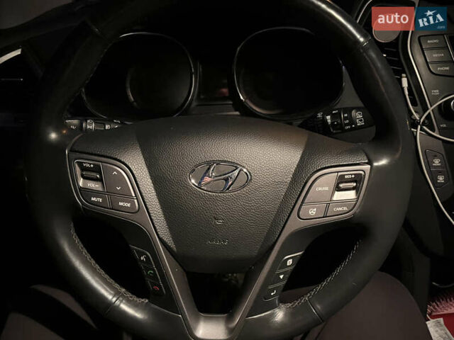 Білий Хендай Санта Фе, об'ємом двигуна 2 л та пробігом 156 тис. км за 13200 $, фото 7 на Automoto.ua