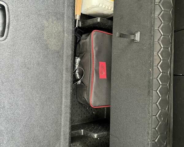 Белый Хендай Санта Фе, объемом двигателя 2 л и пробегом 160 тыс. км за 14500 $, фото 11 на Automoto.ua