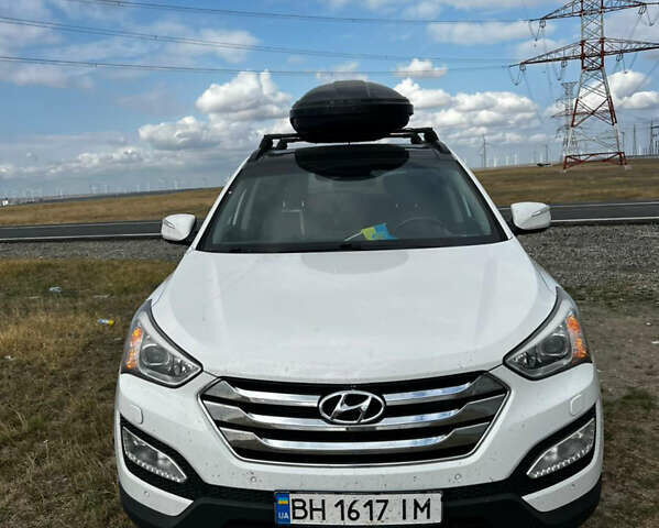 Белый Хендай Санта Фе, объемом двигателя 2.2 л и пробегом 206 тыс. км за 16000 $, фото 1 на Automoto.ua