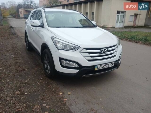 Белый Хендай Санта Фе, объемом двигателя 2.2 л и пробегом 124 тыс. км за 16500 $, фото 1 на Automoto.ua