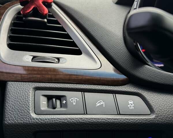 Белый Хендай Санта Фе, объемом двигателя 2 л и пробегом 160 тыс. км за 14500 $, фото 29 на Automoto.ua