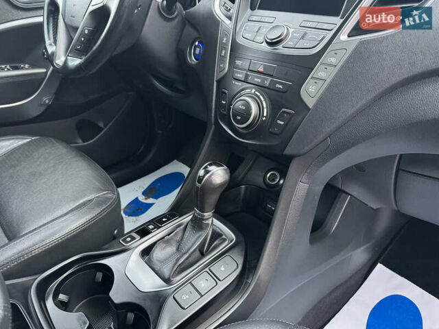 Білий Хендай Санта Фе, об'ємом двигуна 2.2 л та пробігом 185 тис. км за 17800 $, фото 40 на Automoto.ua