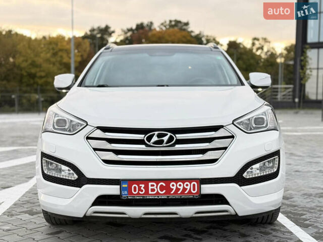 Белый Хендай Санта Фе, объемом двигателя 2.2 л и пробегом 184 тыс. км за 17399 $, фото 2 на Automoto.ua