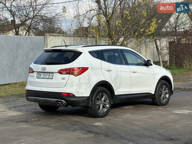 Белый Хендай Санта Фе, объемом двигателя 2.2 л и пробегом 123 тыс. км за 17300 $, фото 6 на Automoto.ua