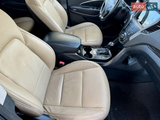 Белый Хендай Санта Фе, объемом двигателя 2 л и пробегом 185 тыс. км за 13500 $, фото 24 на Automoto.ua