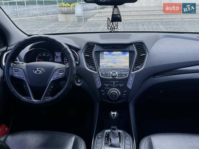 Білий Хендай Санта Фе, об'ємом двигуна 2 л та пробігом 223 тис. км за 17900 $, фото 13 на Automoto.ua