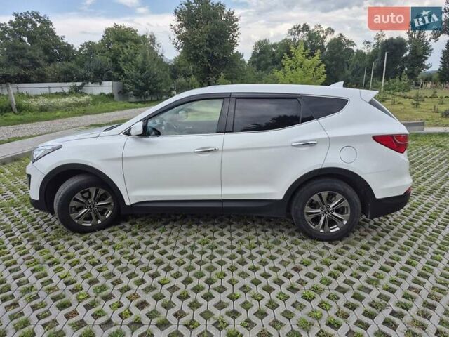 Белый Хендай Санта Фе, объемом двигателя 2.36 л и пробегом 180 тыс. км за 13000 $, фото 3 на Automoto.ua