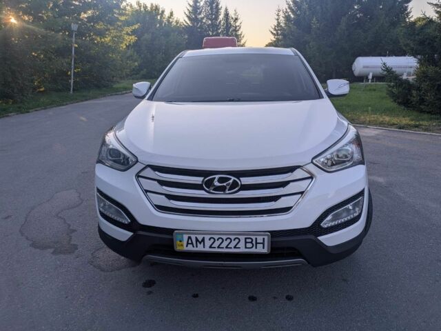 Белый Хендай Санта Фе, объемом двигателя 2.2 л и пробегом 156 тыс. км за 16000 $, фото 1 на Automoto.ua