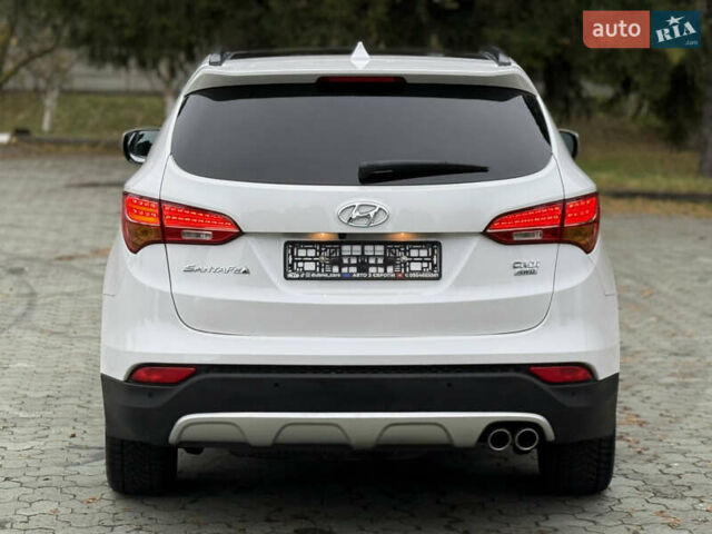 Белый Хендай Санта Фе, объемом двигателя 2.2 л и пробегом 185 тыс. км за 18700 $, фото 9 на Automoto.ua
