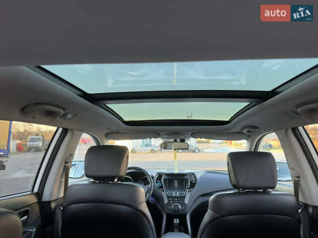 Білий Хендай Санта Фе, об'ємом двигуна 2.2 л та пробігом 226 тис. км за 18900 $, фото 37 на Automoto.ua