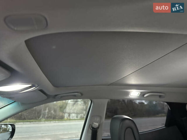 Белый Хендай Санта Фе, объемом двигателя 2 л и пробегом 110 тыс. км за 19200 $, фото 11 на Automoto.ua