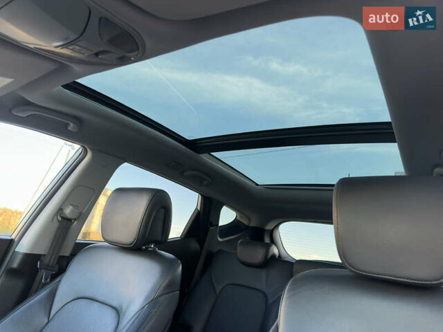 Білий Хендай Санта Фе, об'ємом двигуна 2.2 л та пробігом 226 тис. км за 18900 $, фото 36 на Automoto.ua