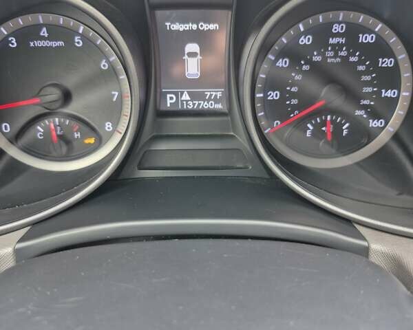 Белый Хендай Санта Фе, объемом двигателя 2.36 л и пробегом 180 тыс. км за 13000 $, фото 7 на Automoto.ua