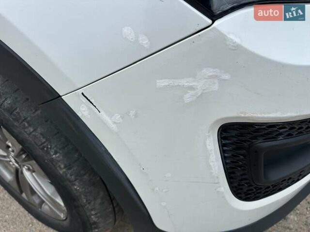 Білий Хендай Санта Фе, об'ємом двигуна 2.36 л та пробігом 155 тис. км за 10999 $, фото 6 на Automoto.ua