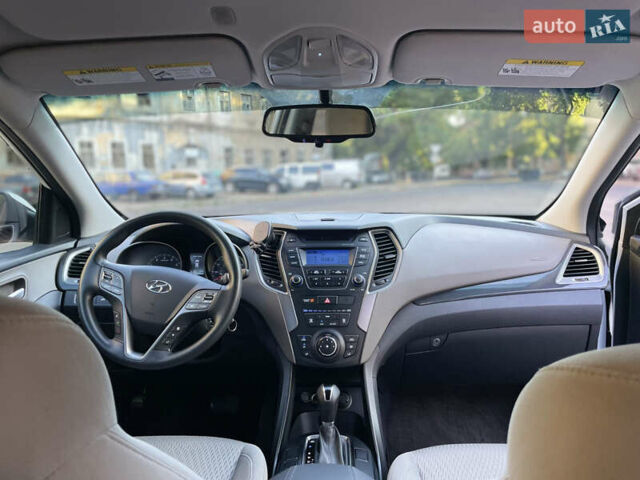 Белый Хендай Санта Фе, объемом двигателя 2.36 л и пробегом 141 тыс. км за 12350 $, фото 13 на Automoto.ua