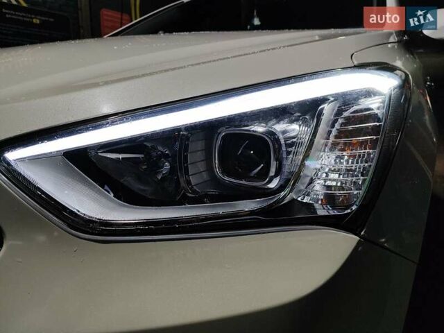 Белый Хендай Санта Фе, объемом двигателя 2.2 л и пробегом 78 тыс. км за 22999 $, фото 25 на Automoto.ua