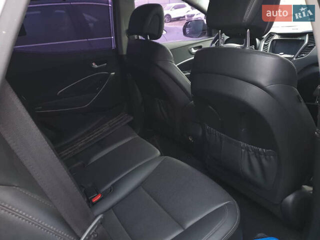 Білий Хендай Санта Фе, об'ємом двигуна 2 л та пробігом 245 тис. км за 16900 $, фото 7 на Automoto.ua
