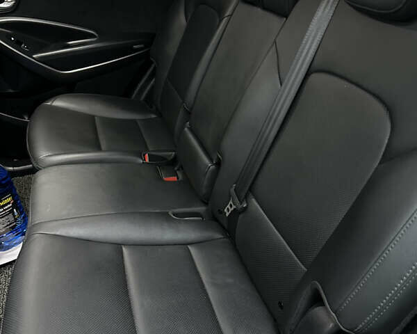 Белый Хендай Санта Фе, объемом двигателя 2 л и пробегом 110 тыс. км за 19200 $, фото 48 на Automoto.ua