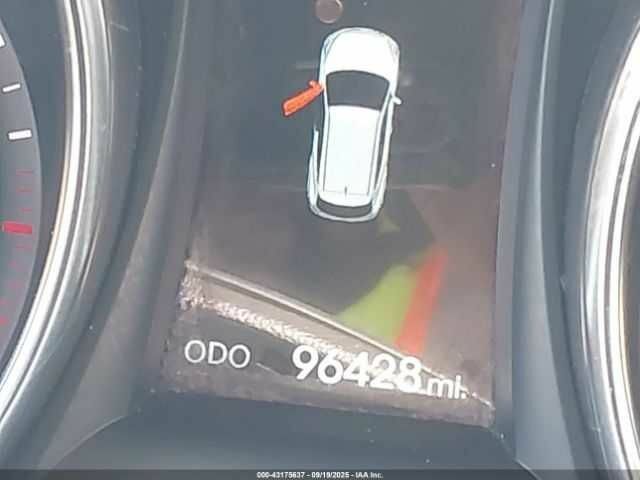 Белый Хендай Санта Фе, объемом двигателя 2 л и пробегом 96 тыс. км за 2000 $, фото 6 на Automoto.ua