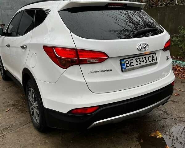 Белый Хендай Санта Фе, объемом двигателя 2.2 л и пробегом 197 тыс. км за 18000 $, фото 9 на Automoto.ua