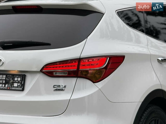 Белый Хендай Санта Фе, объемом двигателя 2.2 л и пробегом 185 тыс. км за 18700 $, фото 12 на Automoto.ua