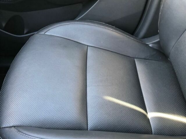 Белый Хендай Санта Фе, объемом двигателя 2.2 л и пробегом 141 тыс. км за 8700 $, фото 9 на Automoto.ua