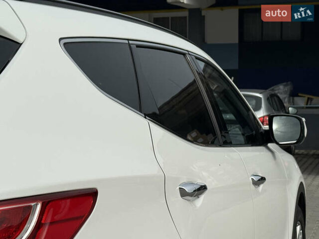 Белый Хендай Санта Фе, объемом двигателя 2.2 л и пробегом 167 тыс. км за 17450 $, фото 28 на Automoto.ua