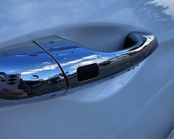 Белый Хендай Санта Фе, объемом двигателя 2 л и пробегом 270 тыс. км за 7000 $, фото 10 на Automoto.ua