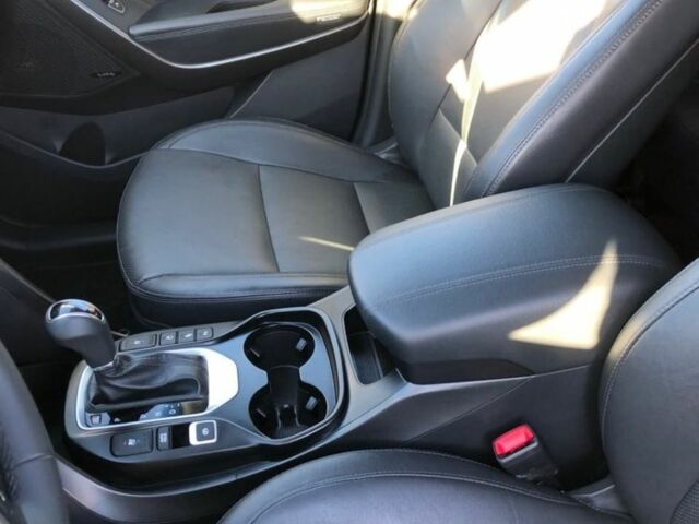 Белый Хендай Санта Фе, объемом двигателя 2.2 л и пробегом 141 тыс. км за 8700 $, фото 16 на Automoto.ua