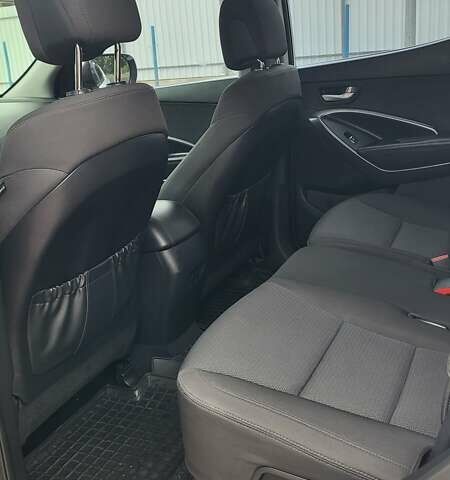 Белый Хендай Санта Фе, объемом двигателя 2.2 л и пробегом 235 тыс. км за 15500 $, фото 42 на Automoto.ua