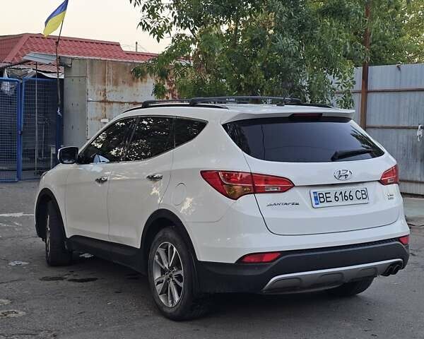 Белый Хендай Санта Фе, объемом двигателя 2.2 л и пробегом 170 тыс. км за 16700 $, фото 2 на Automoto.ua