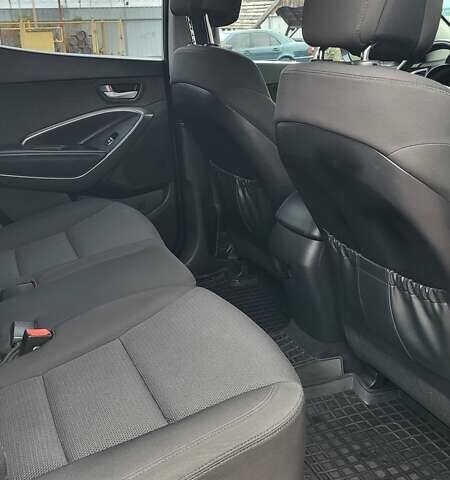 Белый Хендай Санта Фе, объемом двигателя 2.2 л и пробегом 235 тыс. км за 15500 $, фото 45 на Automoto.ua