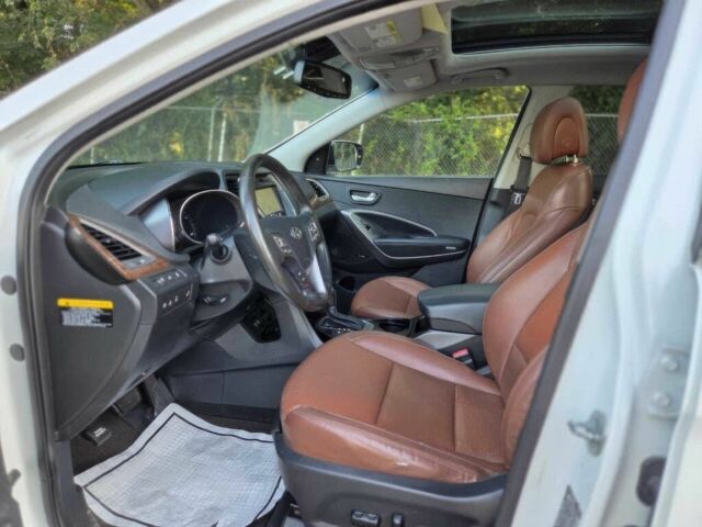 Белый Хендай Санта Фе, объемом двигателя 2 л и пробегом 90 тыс. км за 7500 $, фото 8 на Automoto.ua