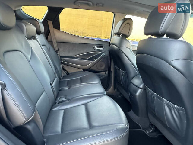 Білий Хендай Санта Фе, об'ємом двигуна 2.2 л та пробігом 226 тис. км за 18900 $, фото 23 на Automoto.ua