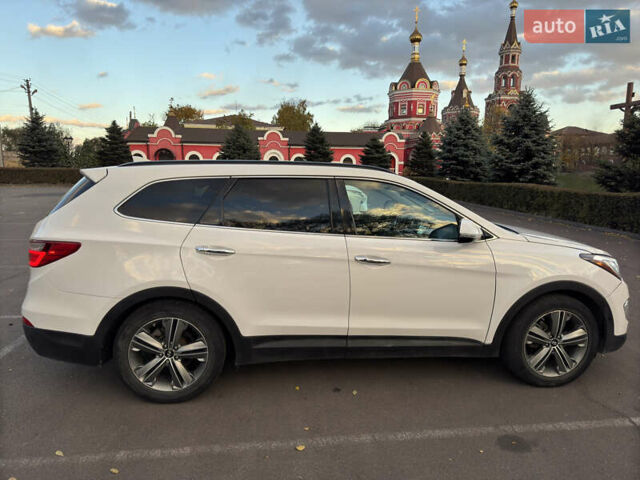 Белый Хендай Санта Фе, объемом двигателя 3.34 л и пробегом 156 тыс. км за 18000 $, фото 3 на Automoto.ua
