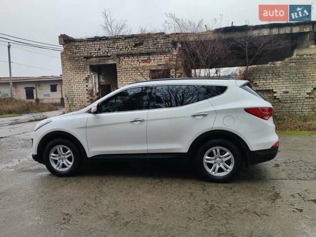 Белый Хендай Санта Фе, объемом двигателя 2.2 л и пробегом 78 тыс. км за 22999 $, фото 2 на Automoto.ua