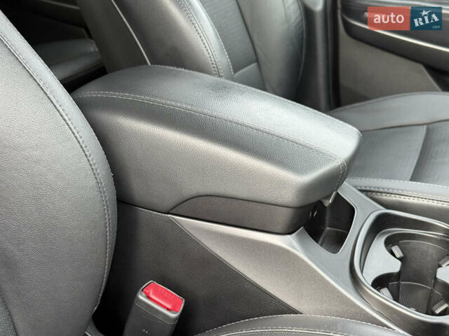 Белый Хендай Санта Фе, объемом двигателя 2.2 л и пробегом 167 тыс. км за 17450 $, фото 58 на Automoto.ua