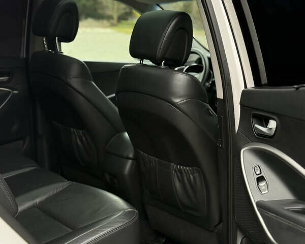 Белый Хендай Санта Фе, объемом двигателя 2.2 л и пробегом 185 тыс. км за 18700 $, фото 66 на Automoto.ua