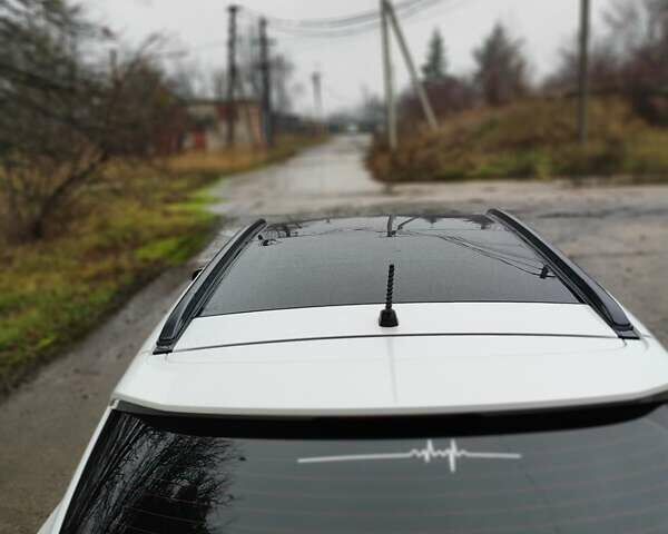 Белый Хендай Санта Фе, объемом двигателя 2.2 л и пробегом 78 тыс. км за 22999 $, фото 6 на Automoto.ua