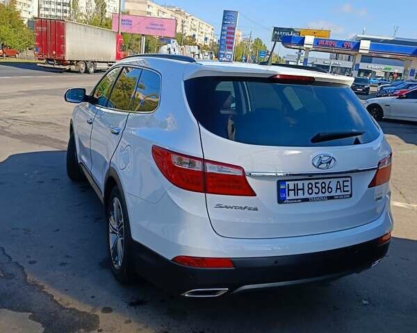 Білий Хендай Санта Фе, об'ємом двигуна 2.2 л та пробігом 240 тис. км за 16000 $, фото 1 на Automoto.ua