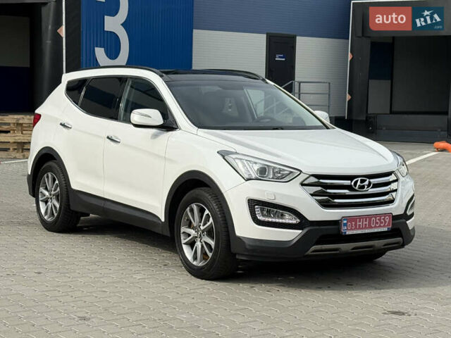Белый Хендай Санта Фе, объемом двигателя 2.2 л и пробегом 167 тыс. км за 17450 $, фото 5 на Automoto.ua